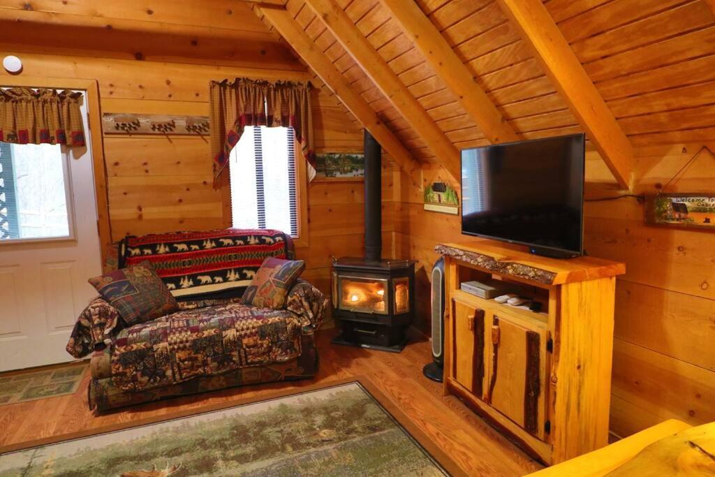 Cute Updated Mountain Cabin Fireplace #3 เฮเลน ภายนอก รูปภาพ