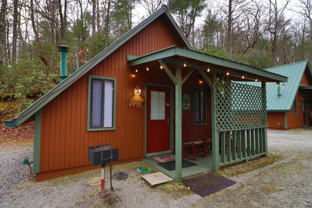 Cute Updated Mountain Cabin Fireplace #3 เฮเลน ภายนอก รูปภาพ