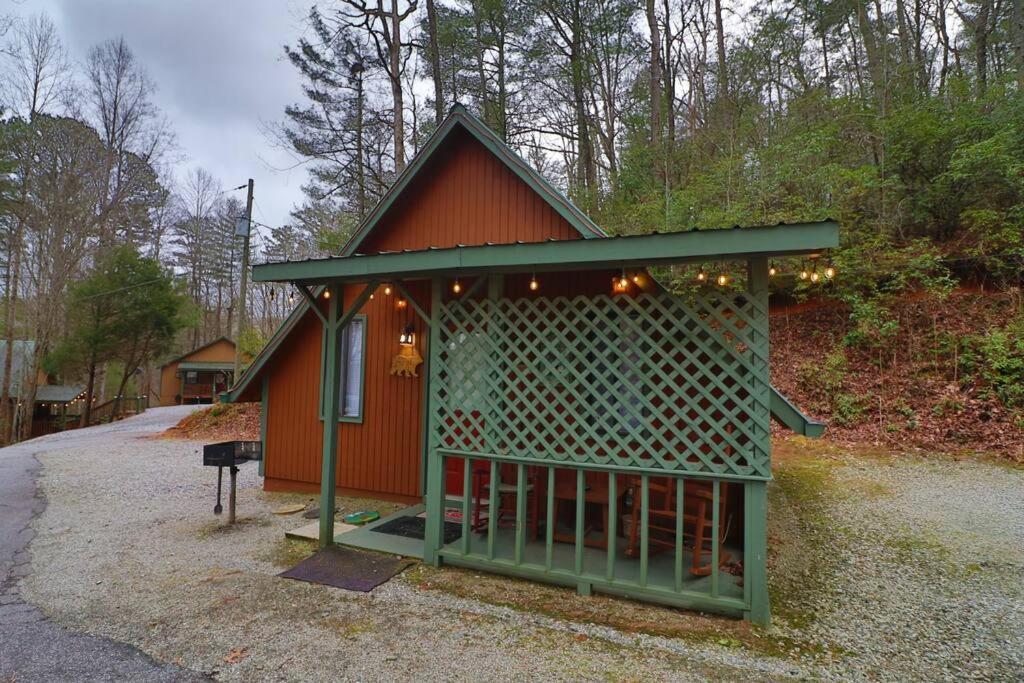 Cute Updated Mountain Cabin Fireplace #3 เฮเลน ภายนอก รูปภาพ